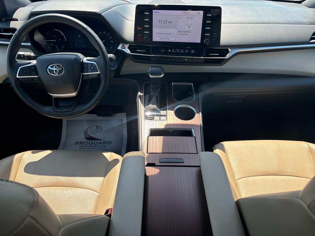 Toyota Sienna XLE FWD 2022