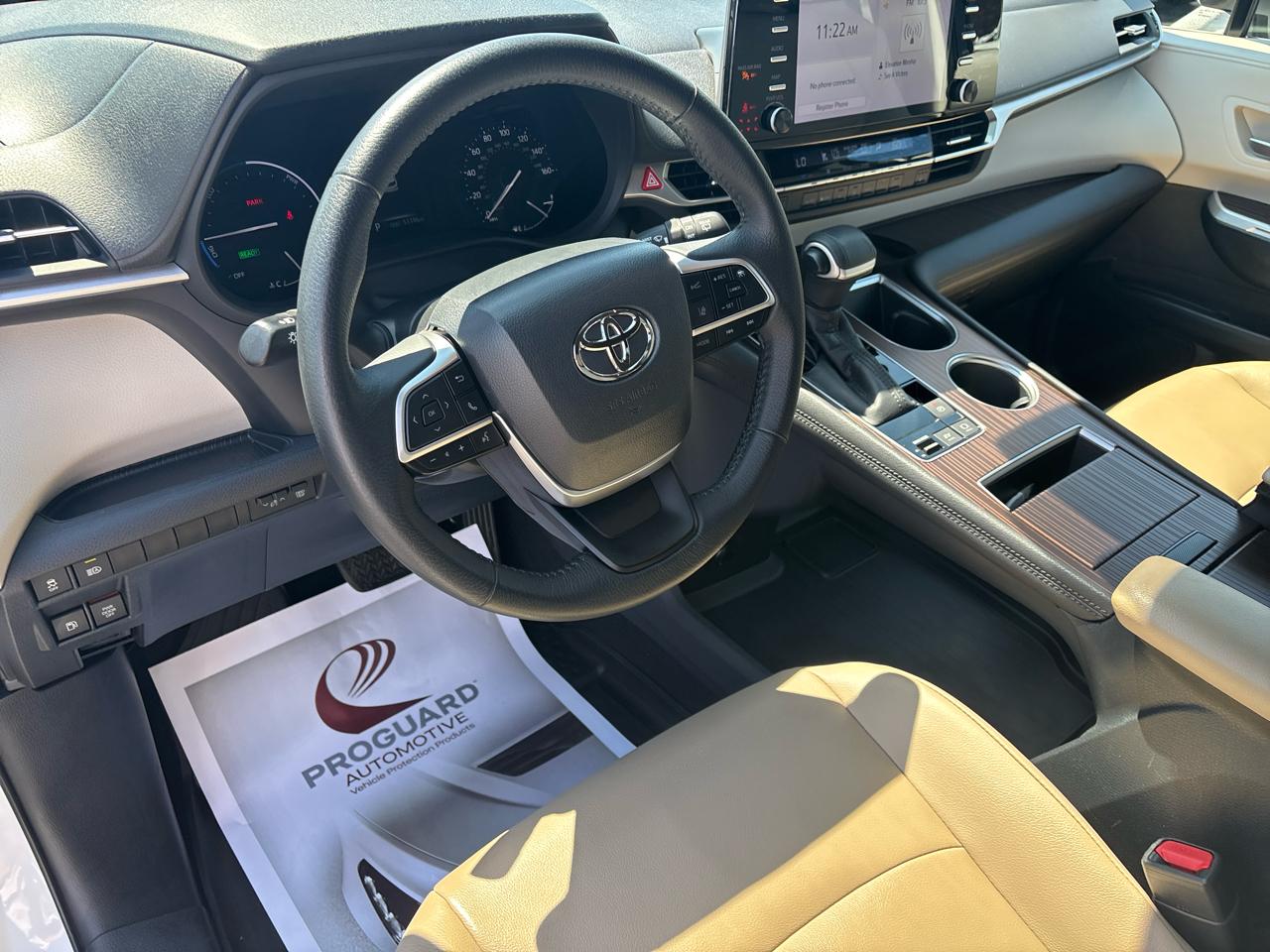 Toyota Sienna XLE FWD 2022