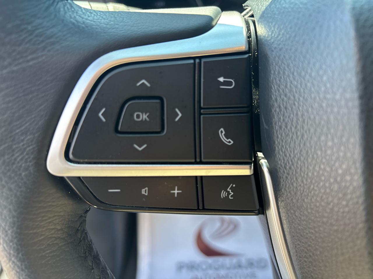 Toyota Sienna XLE FWD 2022