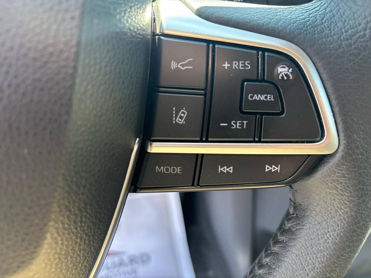 Toyota Sienna XLE FWD 2022