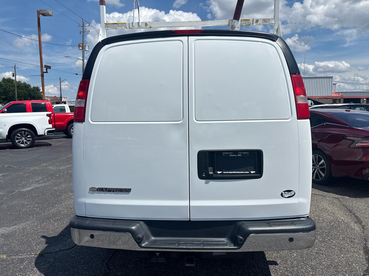 Chevrolet Express Cargo Van RWD 2500 135" 2018