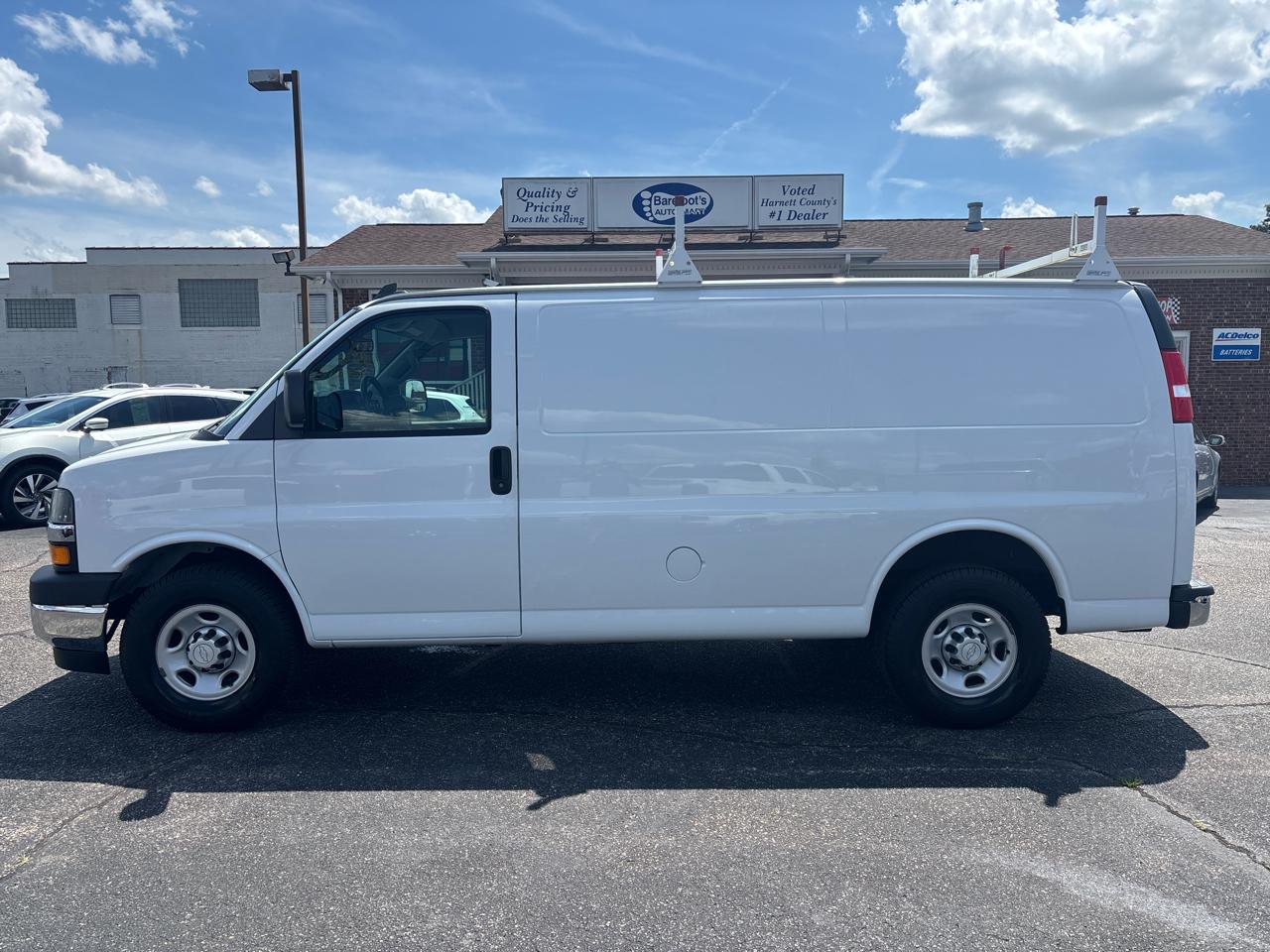 Chevrolet Express Cargo Van RWD 2500 135" 2018