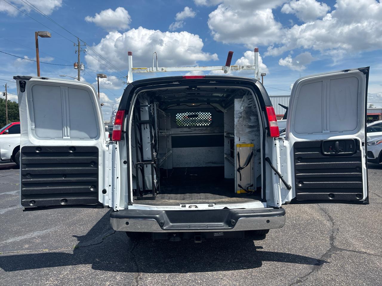 Chevrolet Express Cargo Van RWD 2500 135" 2018