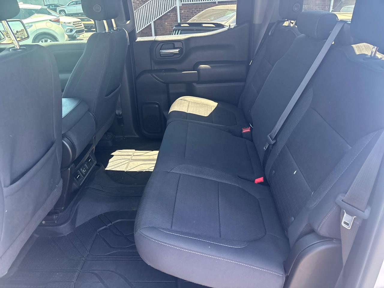 Chevrolet Silverado 1500 4WD Crew Cab 147" LT w/1LT 2021