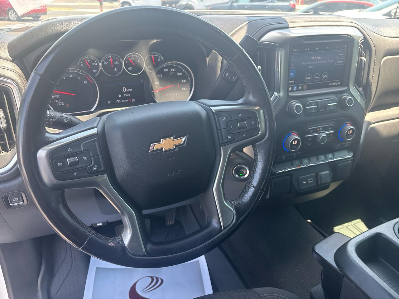 Chevrolet Silverado 1500 4WD Crew Cab 147" LT w/1LT 2021