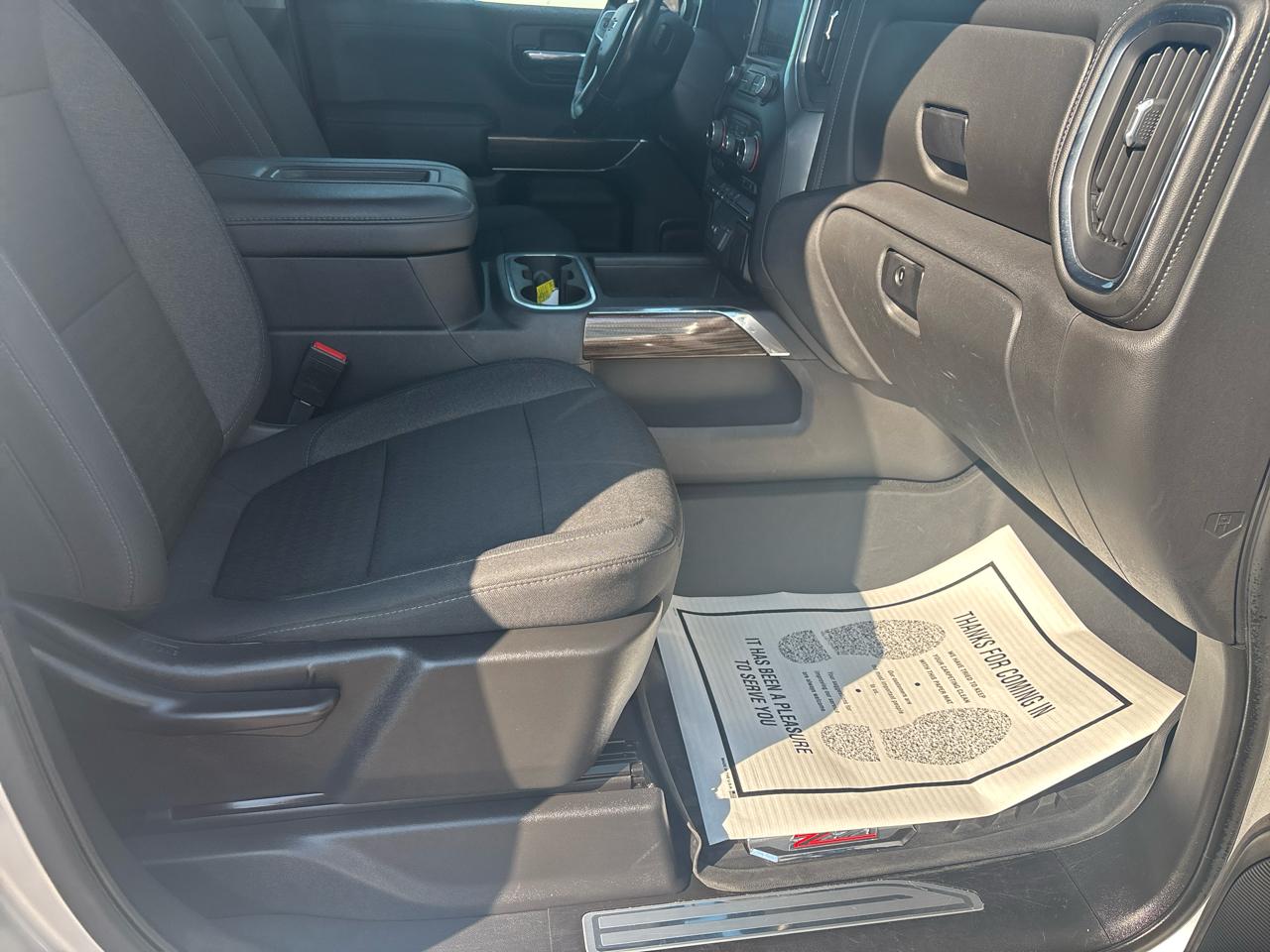 Chevrolet Silverado 1500 4WD Crew Cab 147" LT Trail Boss 2021
