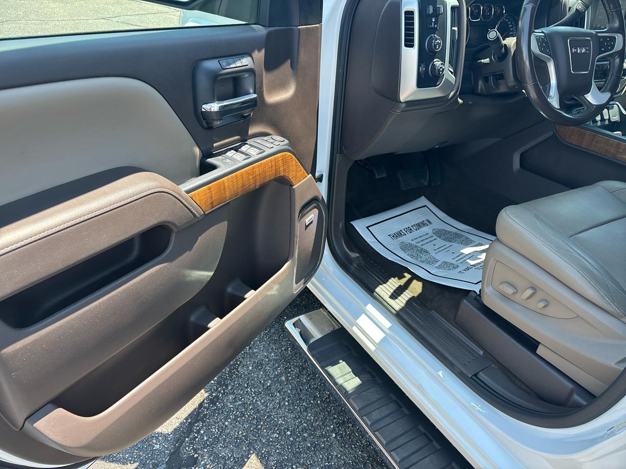GMC Sierra 1500 4WD Crew Cab 143.5" SLT 2018