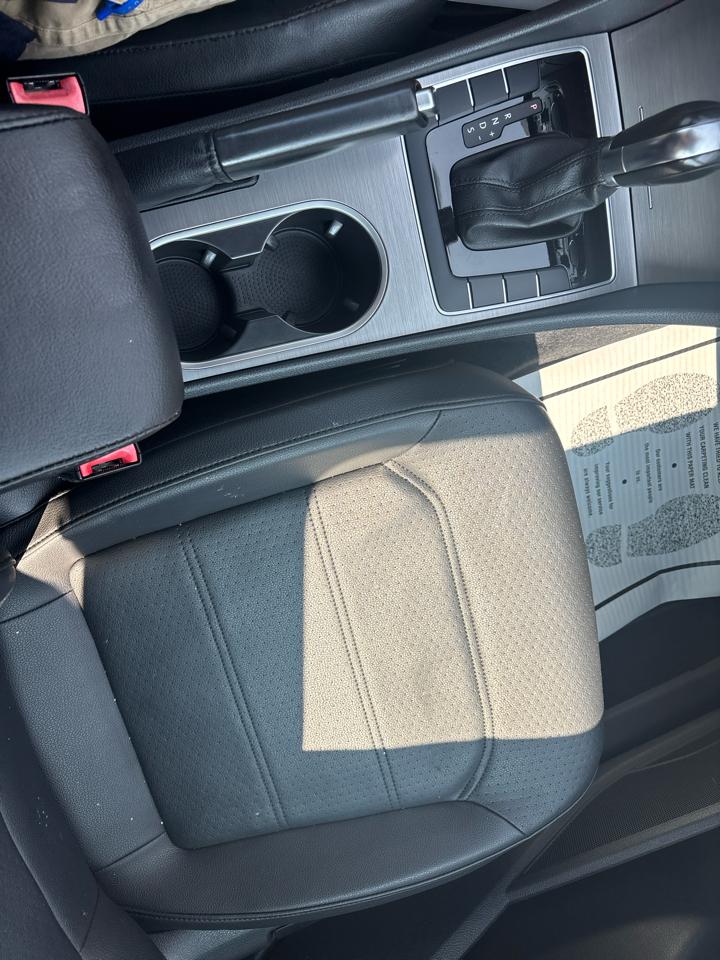 Volkswagen Passat 4dr Sdn 2.5L Auto SE w/Sunroof *Ltd Avail* 2014