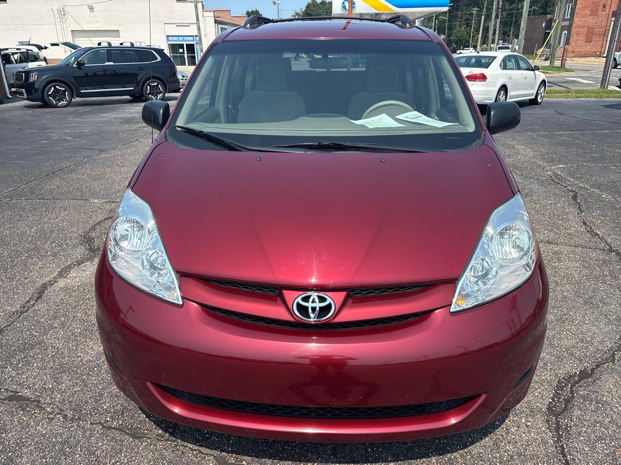Toyota Sienna 5dr 7-Pass Van LE FWD (Natl) 2008