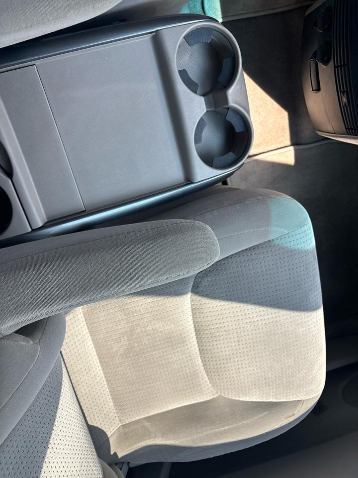 Toyota Sienna 5dr 7-Pass Van LE FWD (Natl) 2008