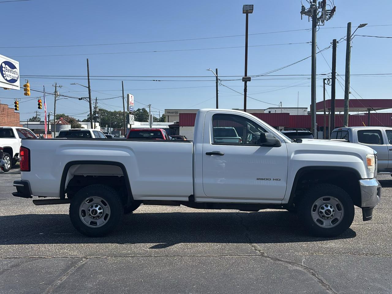 GMC Sierra 2500HD available WiFi 4WD Reg Cab 133.6" 2015