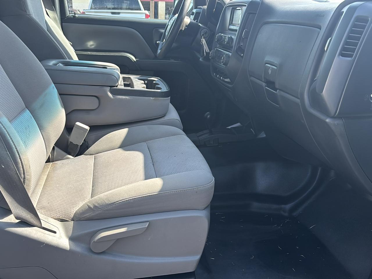 GMC Sierra 2500HD available WiFi 4WD Reg Cab 133.6" 2015
