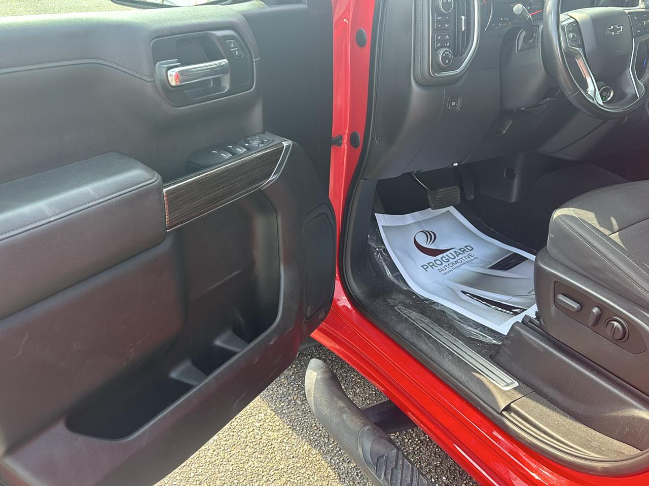 Chevrolet Silverado 1500 4WD Crew Cab 147" RST 2021