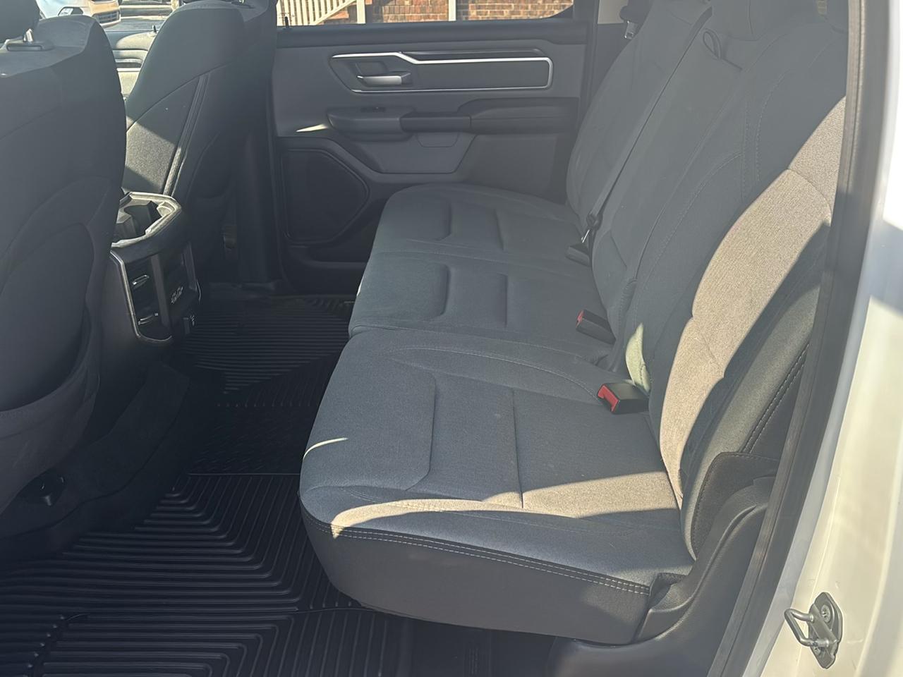 RAM 1500 Big Horn/Lone Star 4x4 Crew Cab 5'7" Box 2019