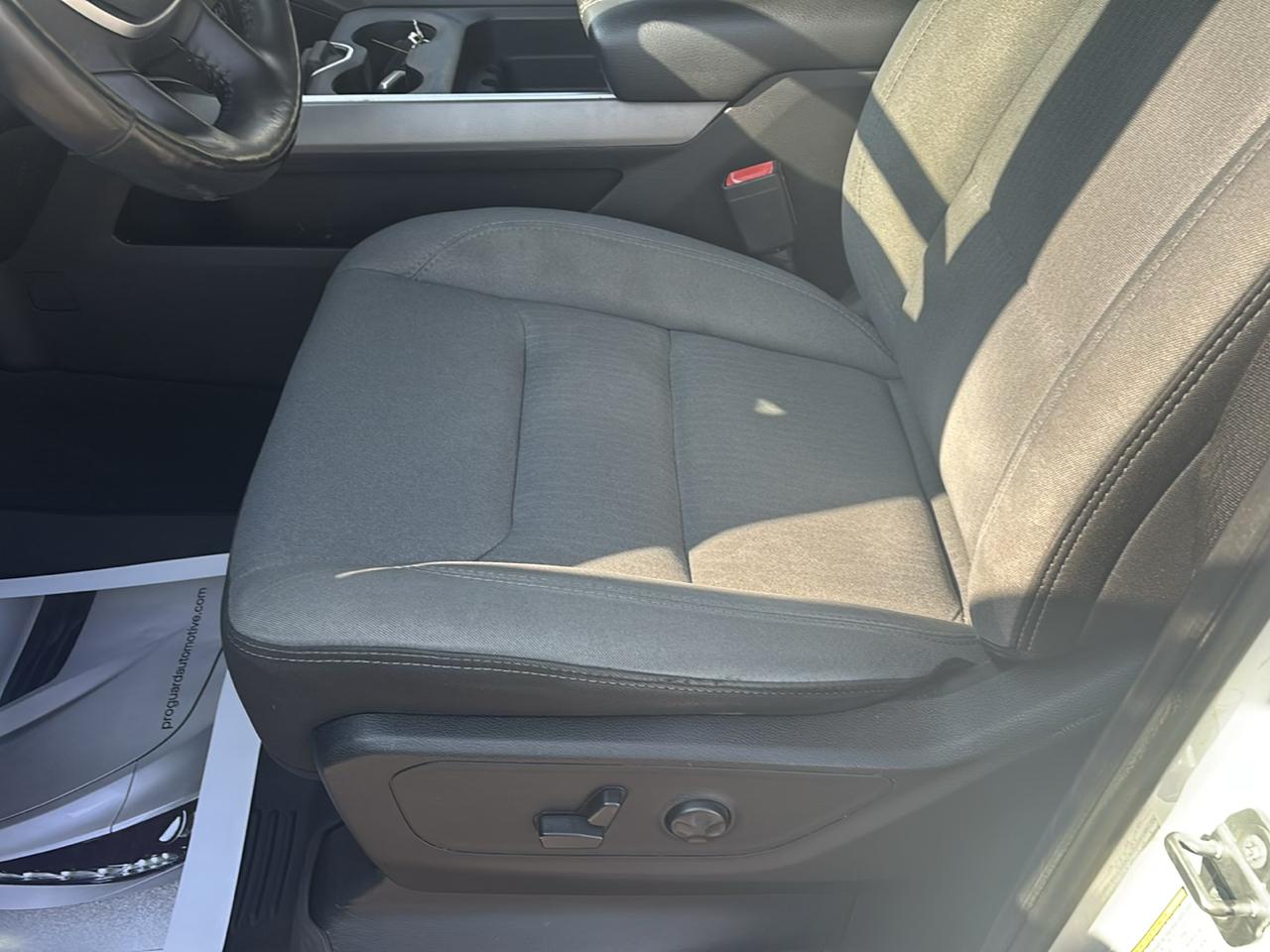 RAM 1500 Big Horn/Lone Star 4x4 Crew Cab 5'7" Box 2019