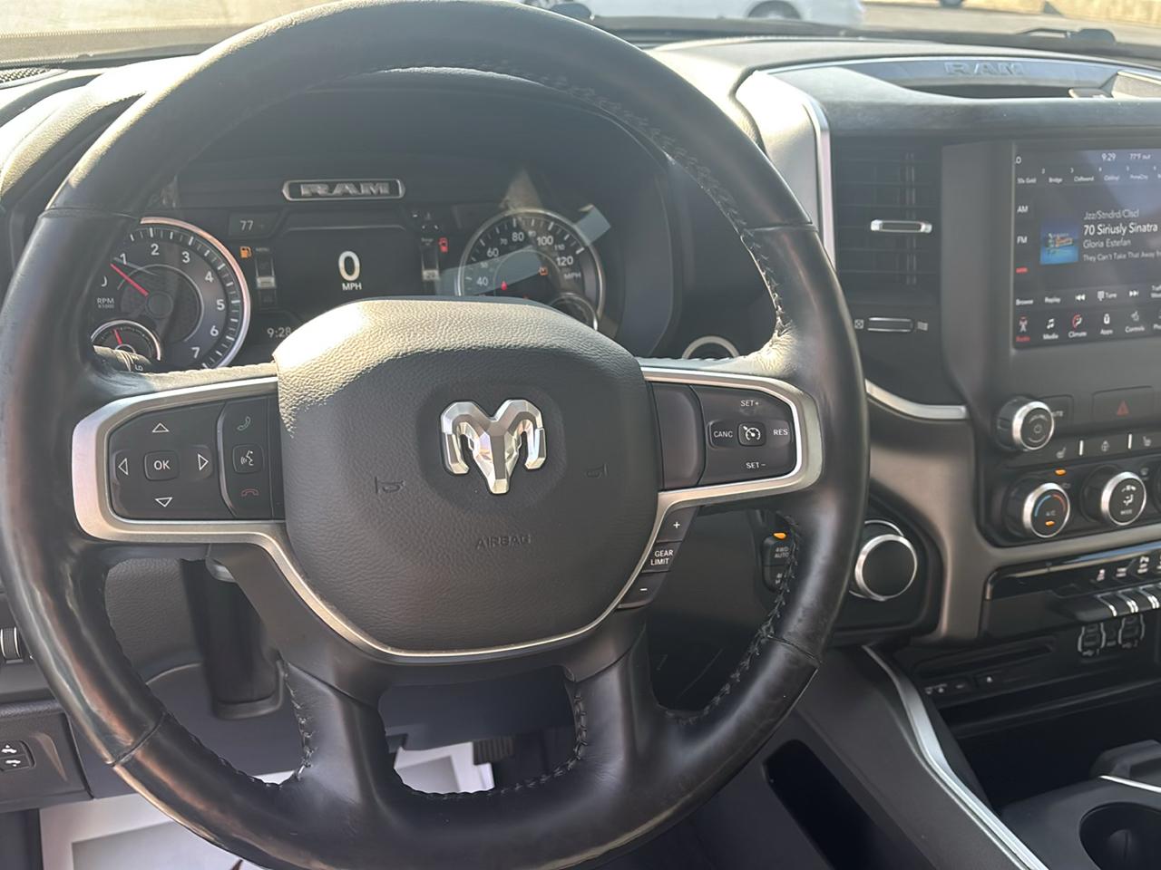 RAM 1500 Big Horn/Lone Star 4x4 Crew Cab 5'7" Box 2019