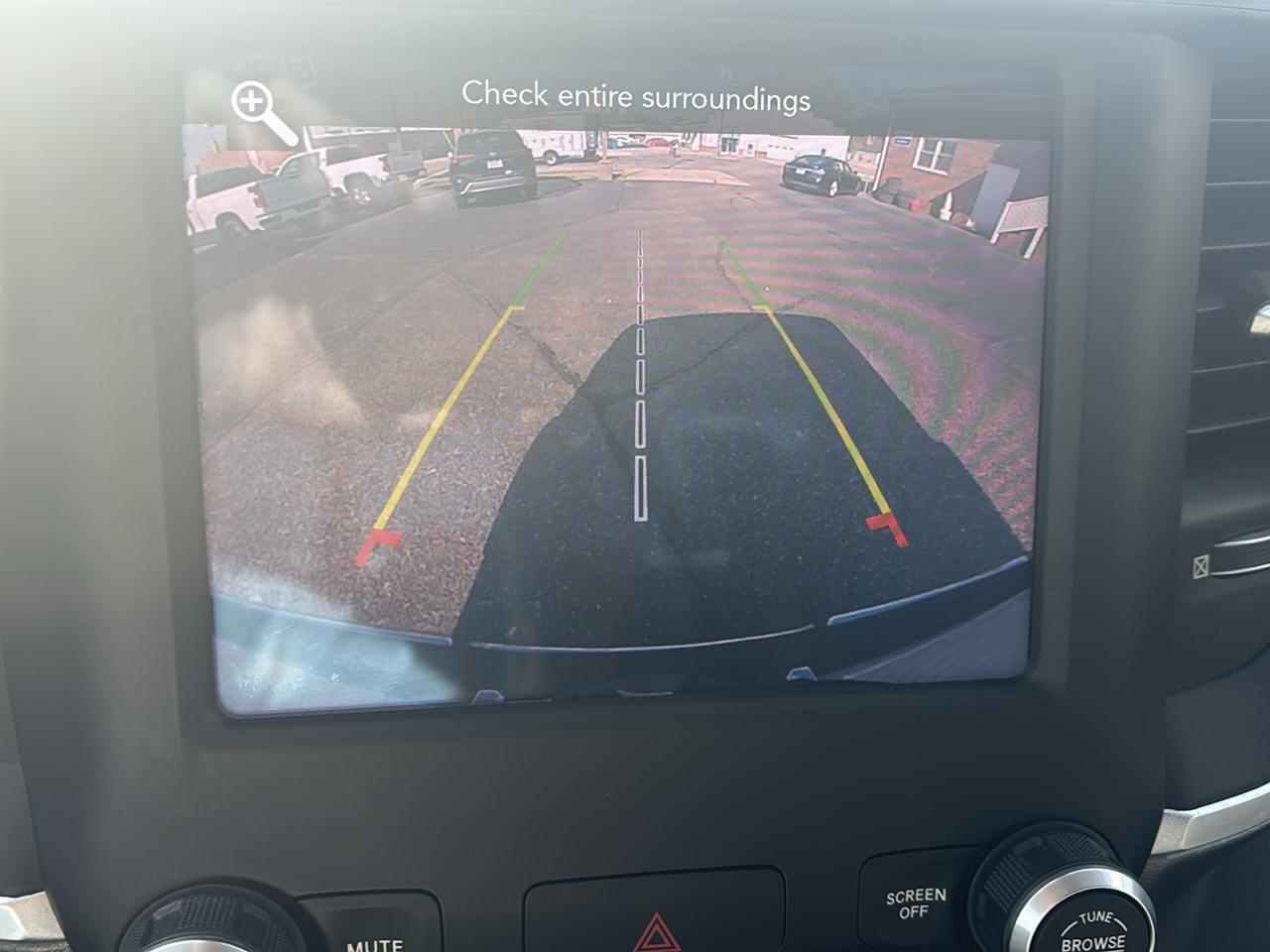 RAM 1500 Big Horn/Lone Star 4x4 Crew Cab 5'7" Box 2019