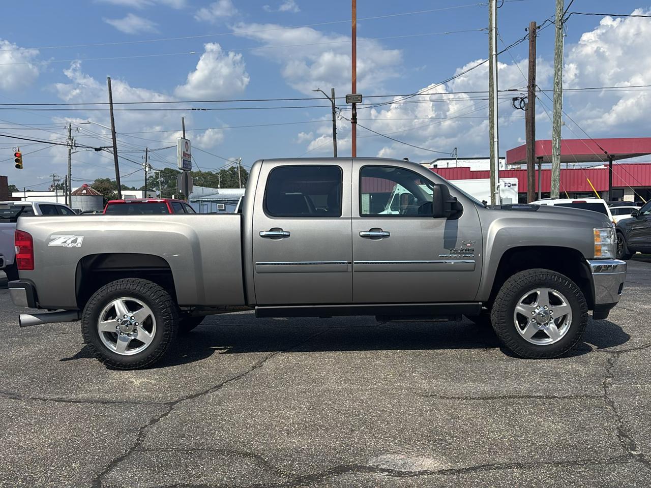 Chevrolet Silverado 2500HD 4WD Crew Cab 153.7" LT 2013
