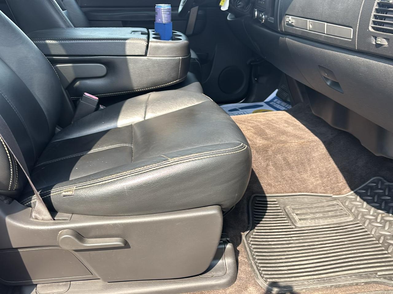 Chevrolet Silverado 2500HD 4WD Crew Cab 153.7" LT 2013