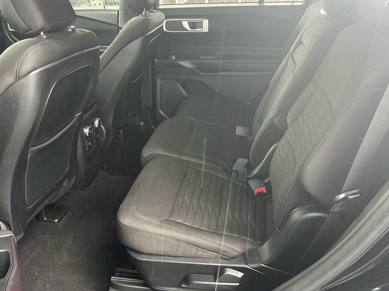 Ford Explorer XLT 4D SUV 4WD 2020