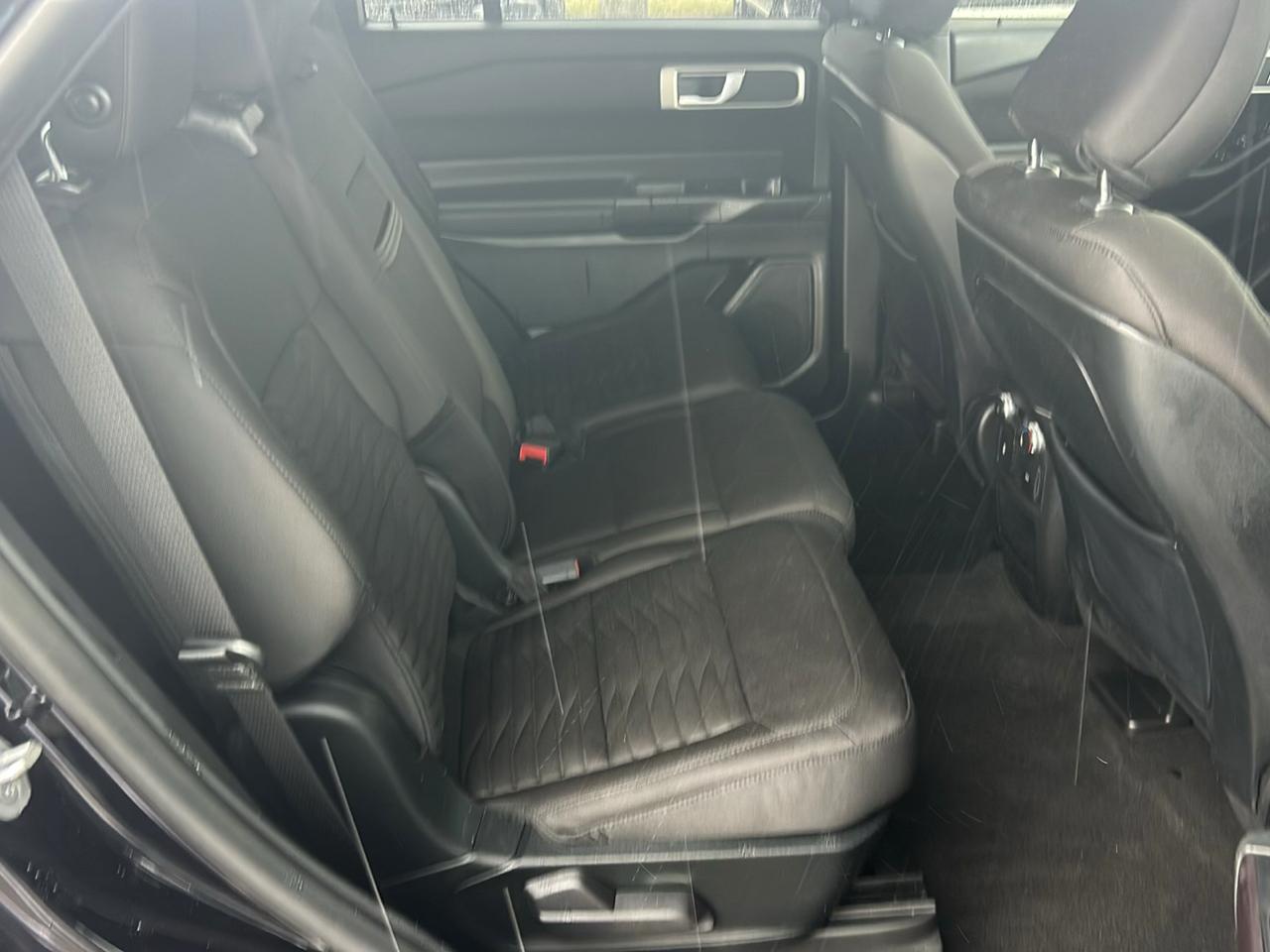 Ford Explorer XLT 4D SUV 4WD 2020