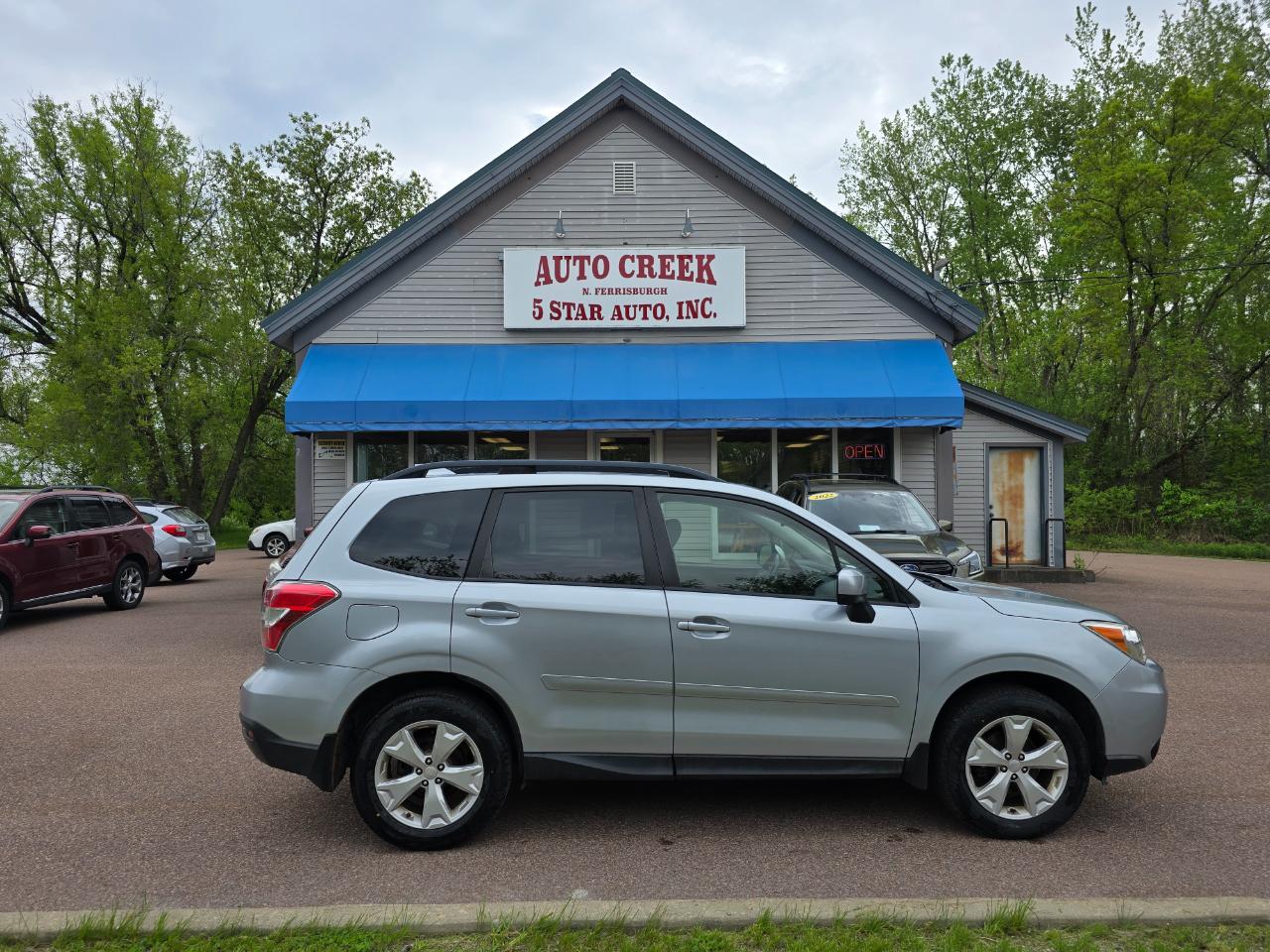 Subaru Forester 2.5i Premium PZEV CVT 2016