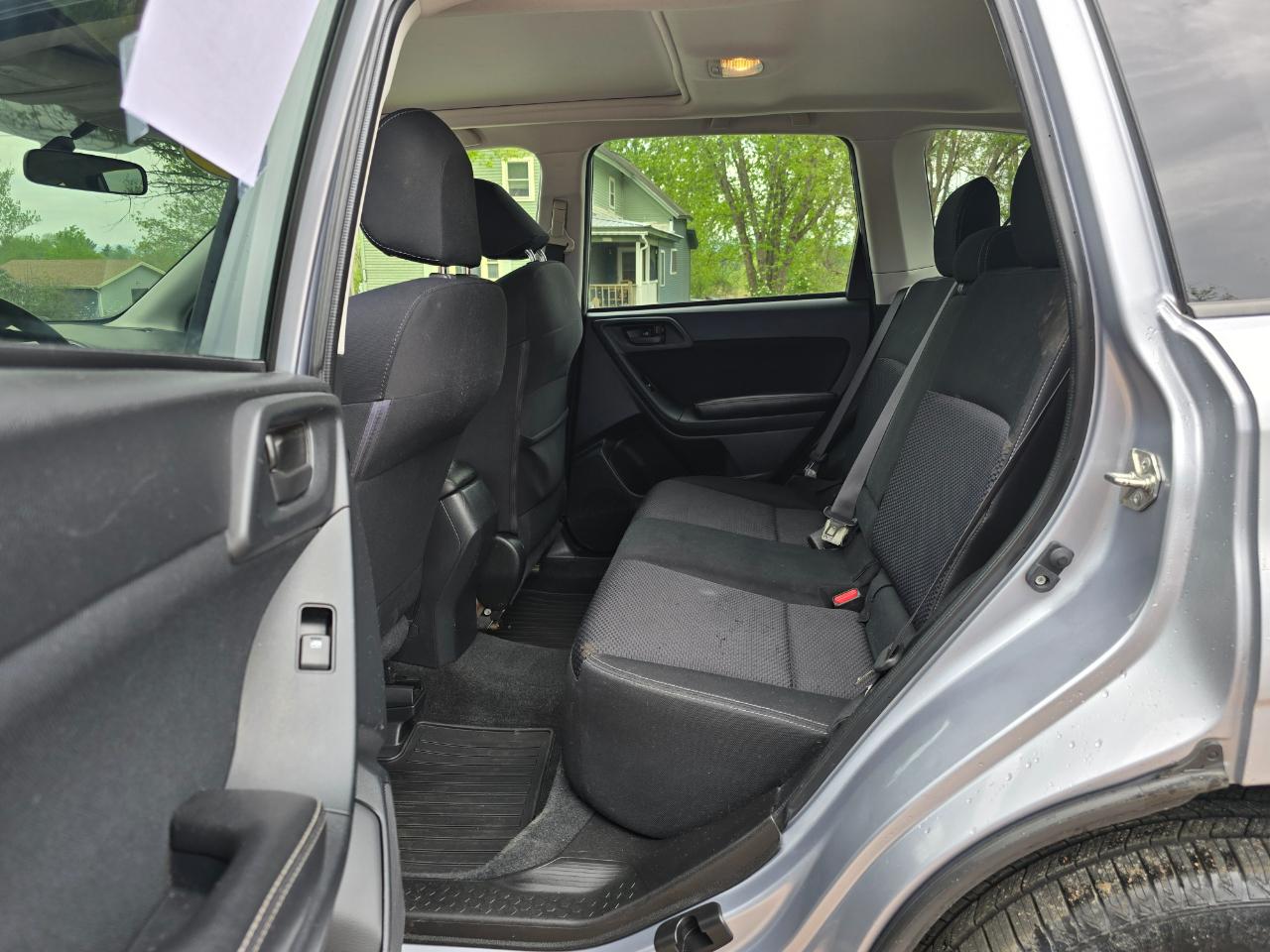 Subaru Forester 2.5i Premium PZEV CVT 2016