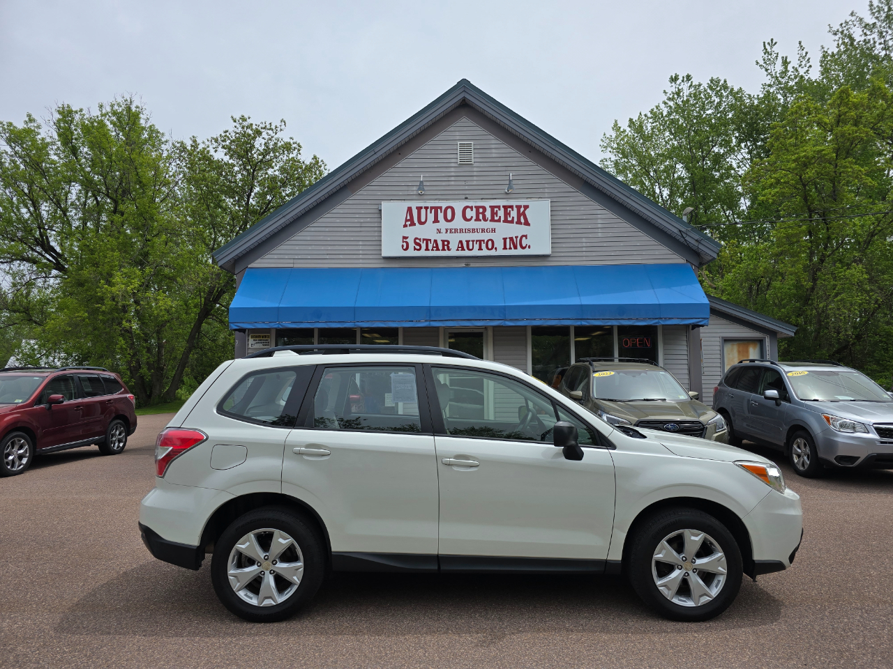 Subaru Forester 2.5i Premium PZEV CVT 2016