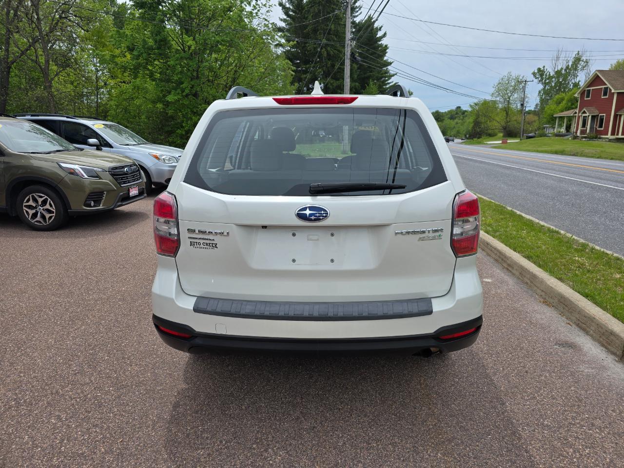 Subaru Forester 2.5i Premium PZEV CVT 2016