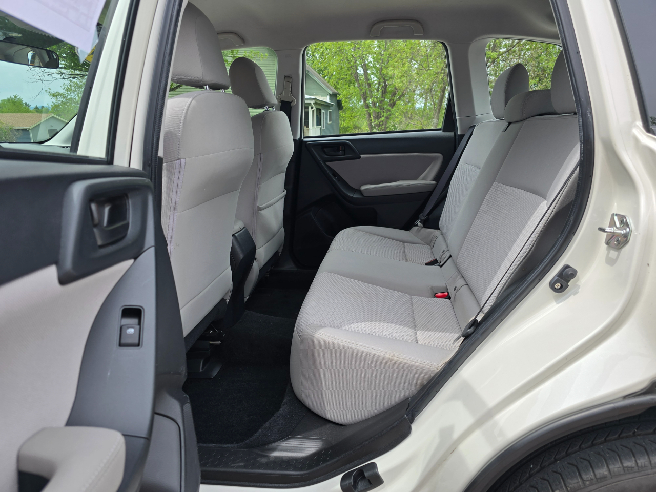 Subaru Forester 2.5i Premium PZEV CVT 2016