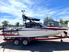 2009 Axis Tow Boat A22 