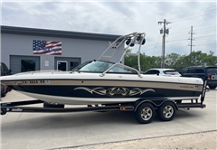 2002 Malibu Boat 
