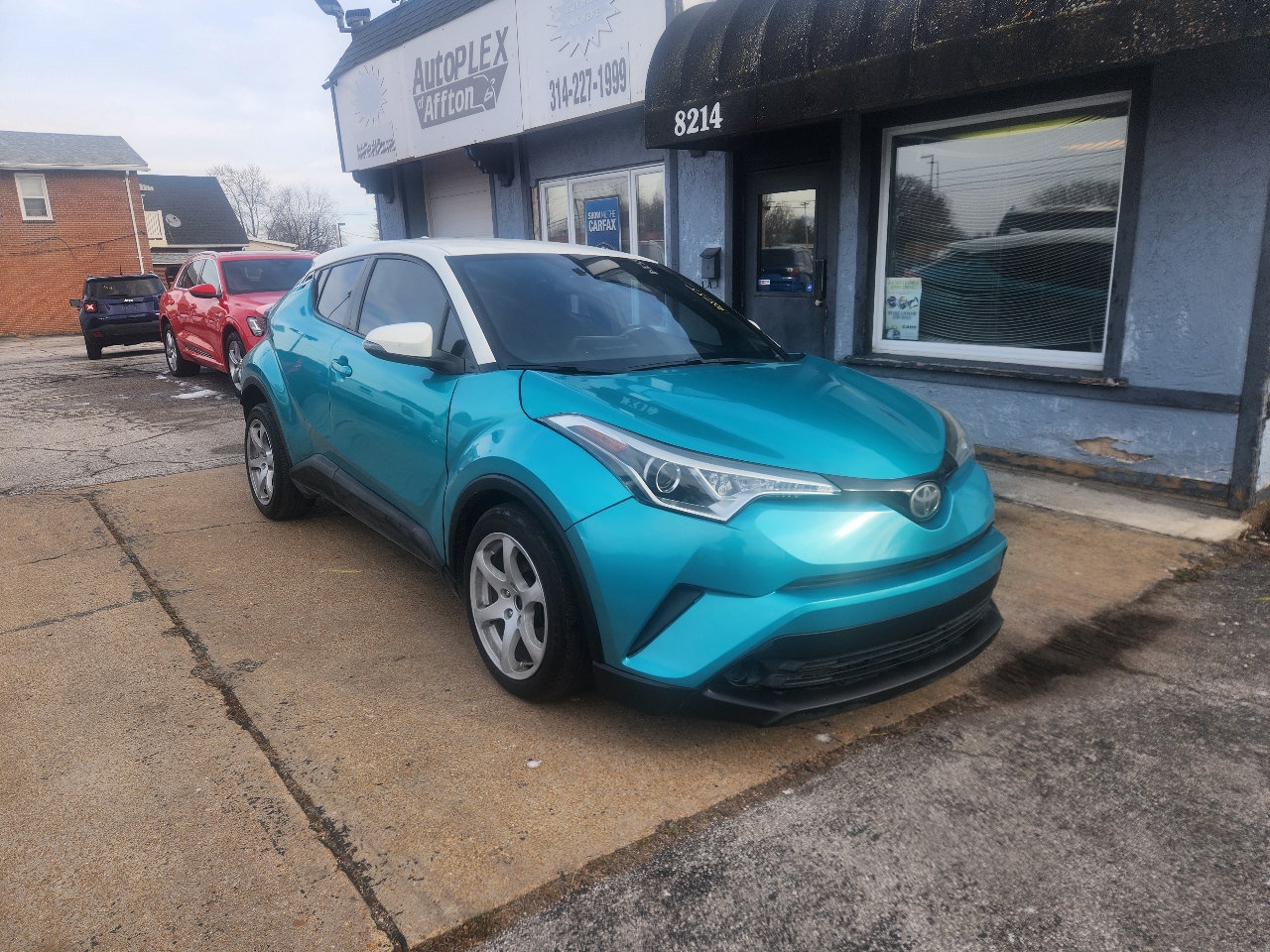 Toyota C-HR XLE 2018