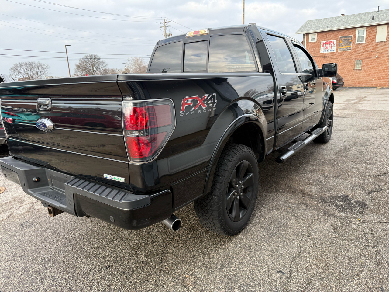 Ford F-150 XL SuperCrew 5.5-ft. Bed 4WD 2013