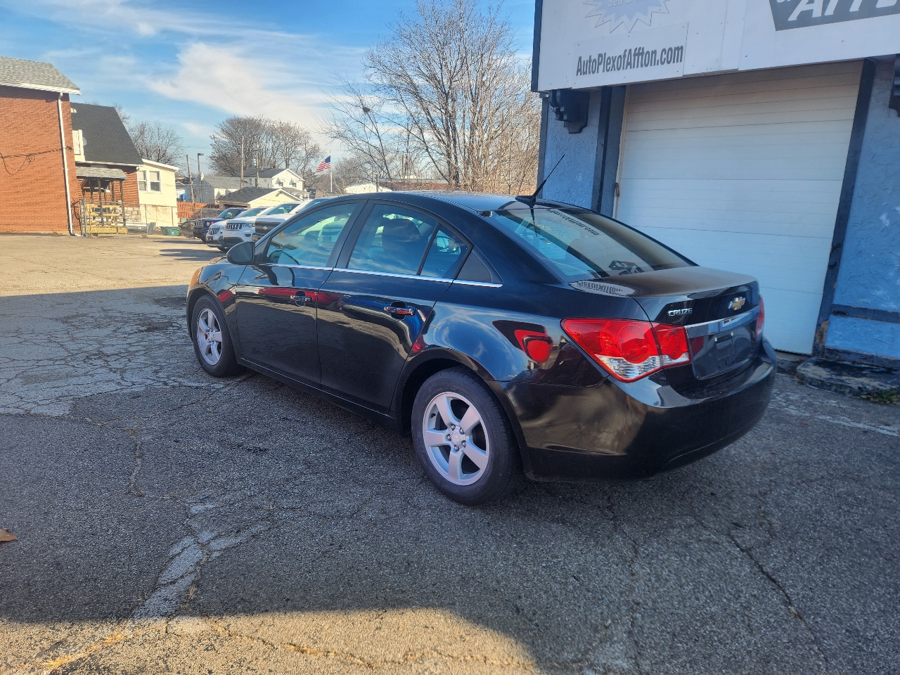 Chevrolet Cruze 1LT 2012