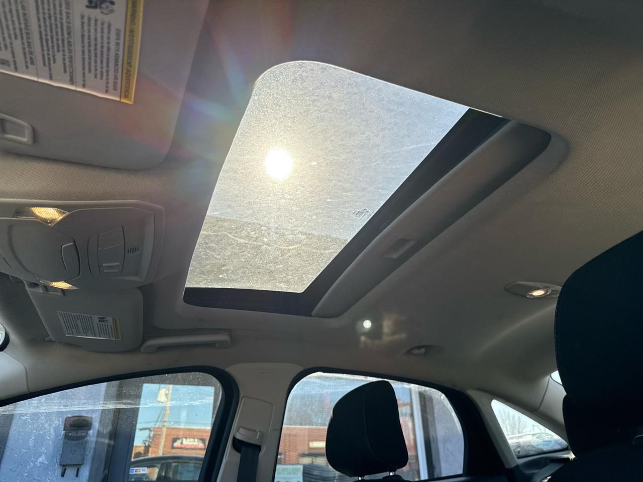 Ford Focus SEL 4D Sedan 2018