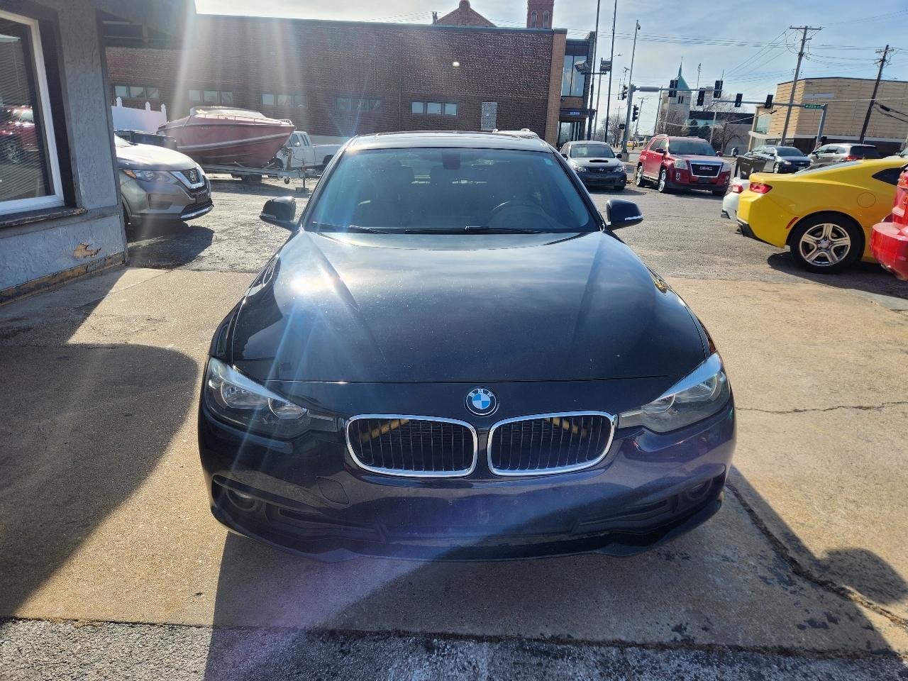 BMW 3-Series 320i xDrive Sedan 2016