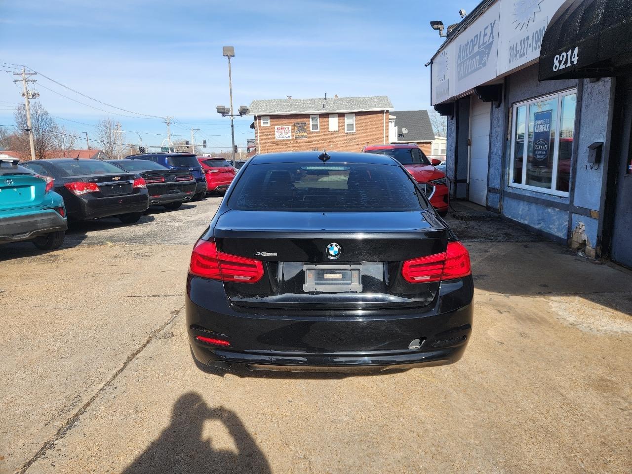 BMW 3-Series 320i xDrive Sedan 2016