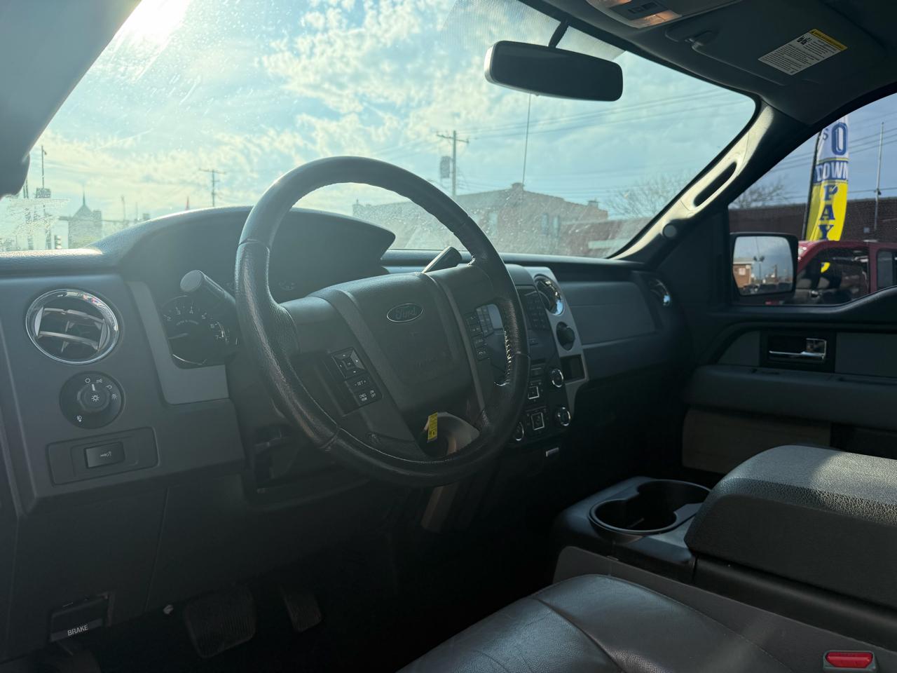 Ford F-150 XL SuperCrew 5.5-ft. Bed 4WD 2014