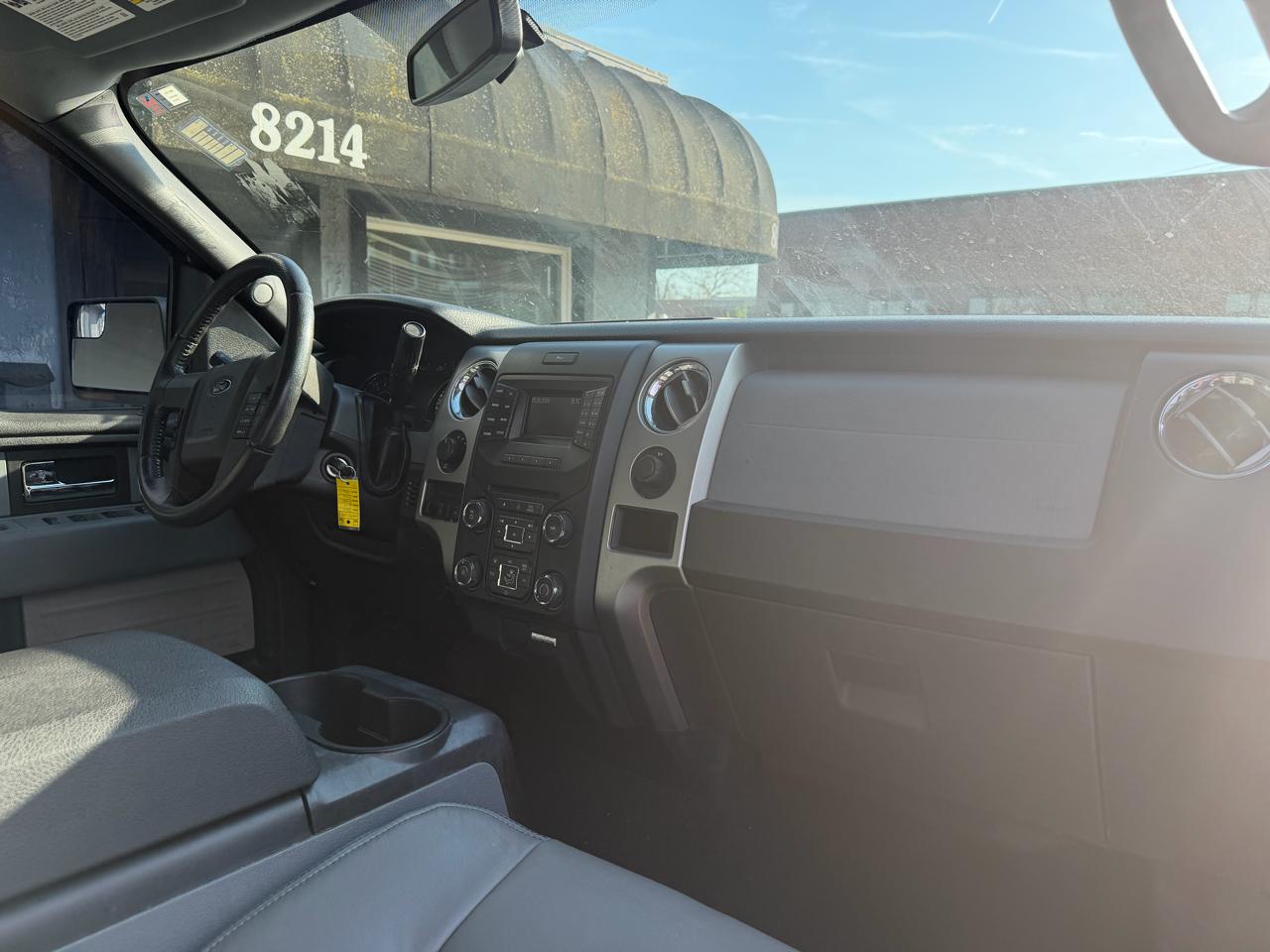 Ford F-150 XL SuperCrew 5.5-ft. Bed 4WD 2014