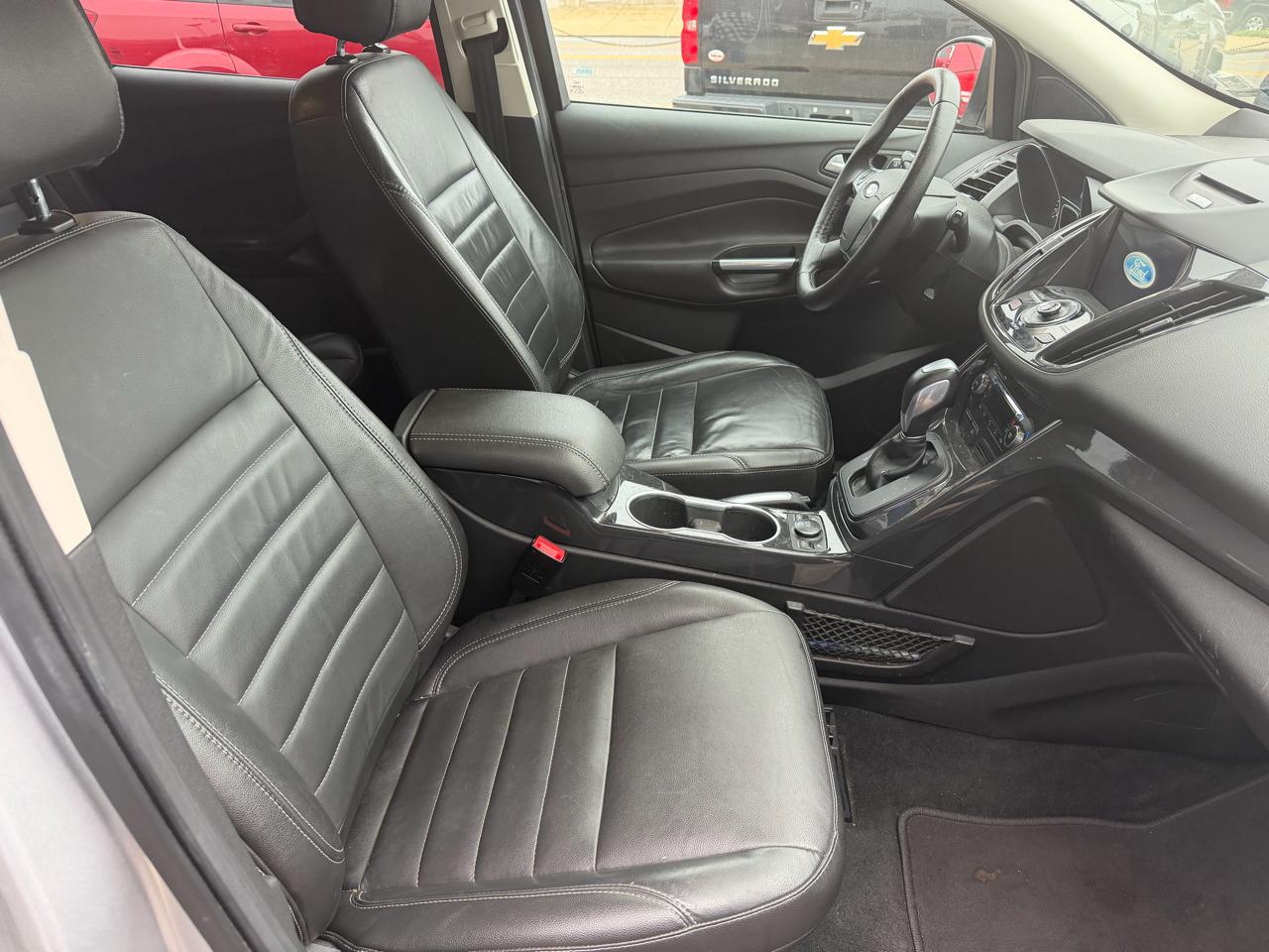 Ford Escape Titanium FWD 2016