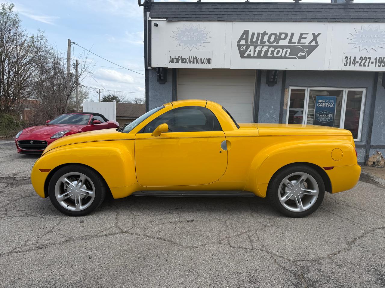 2004 Chevrolet SSR Base
