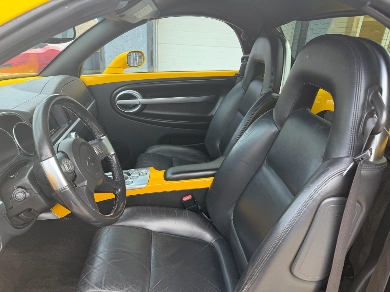 Chevrolet SSR Base 2004