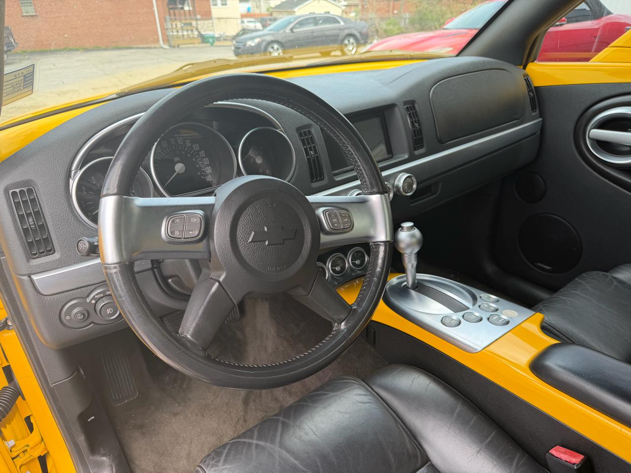 Chevrolet SSR Base 2004