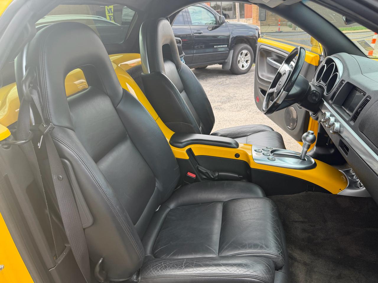 Chevrolet SSR Base 2004