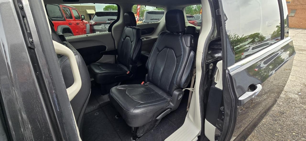 Chrysler Pacifica Touring-L 2021