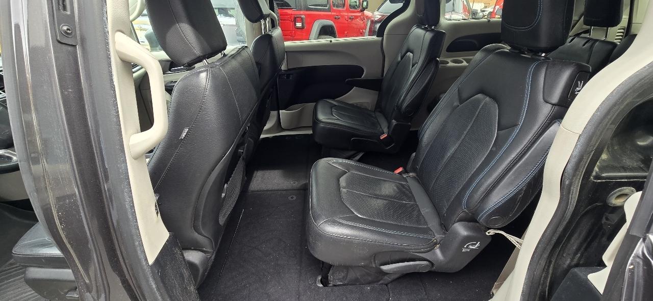 Chrysler Pacifica Touring-L 2021