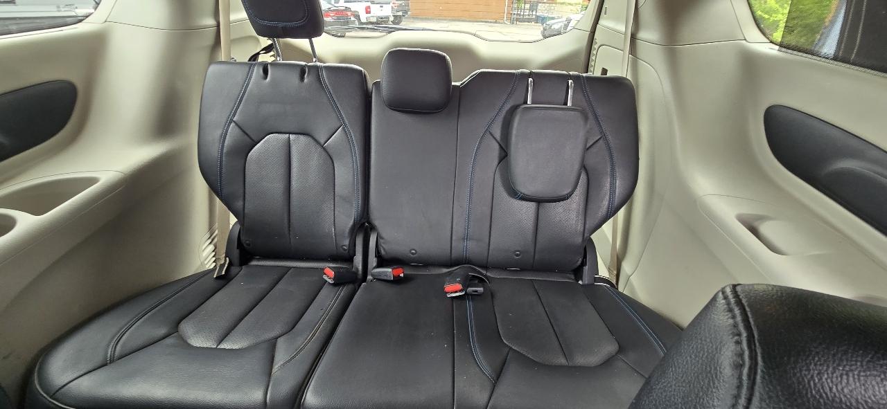 Chrysler Pacifica Touring-L 2021