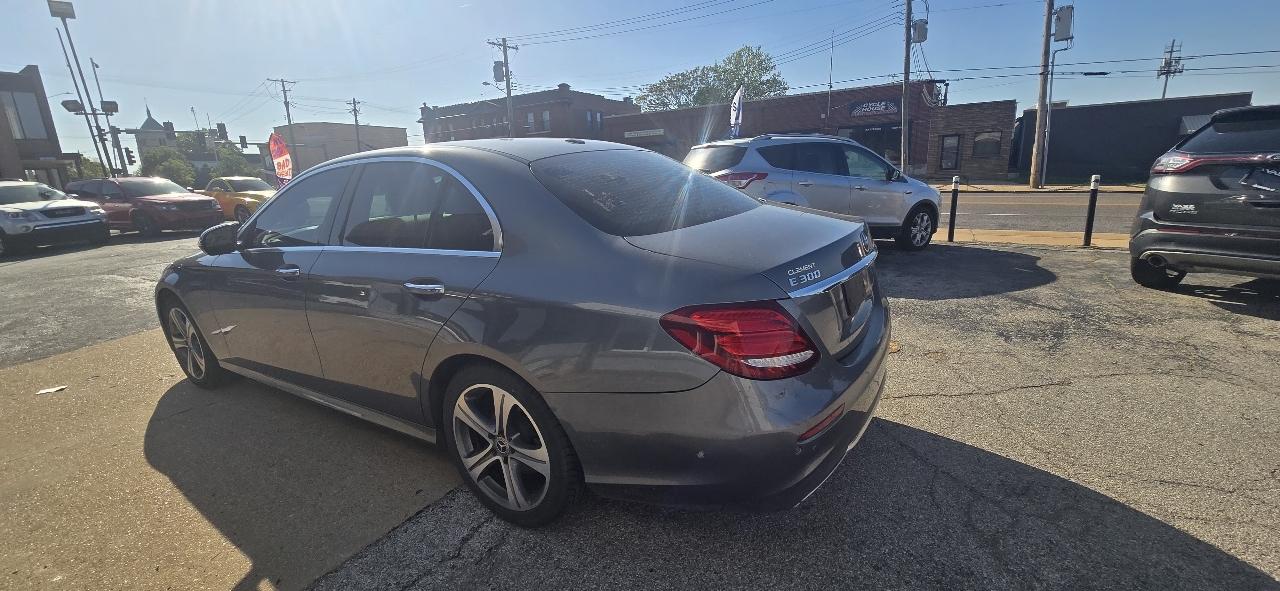Mercedes-Benz E-Class E300 Luxury 4MATIC Sedan 2018