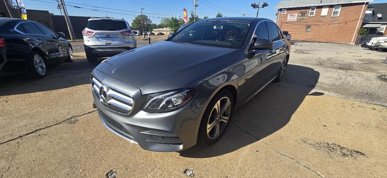 Mercedes-Benz E-Class E300 Luxury 4MATIC Sedan 2018